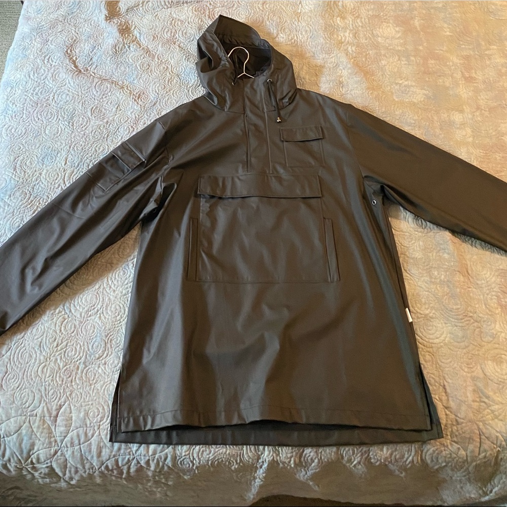 Rains Raincoat. Size M/L. Long fit